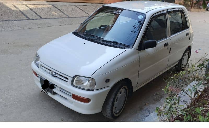 Daihatsu Cuore 2002 3