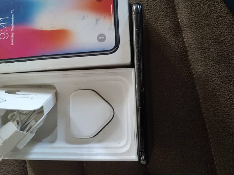 complete box iphone x pta approved 4