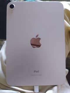 I pad mini 6 256gb with box and charger 10/10 condition