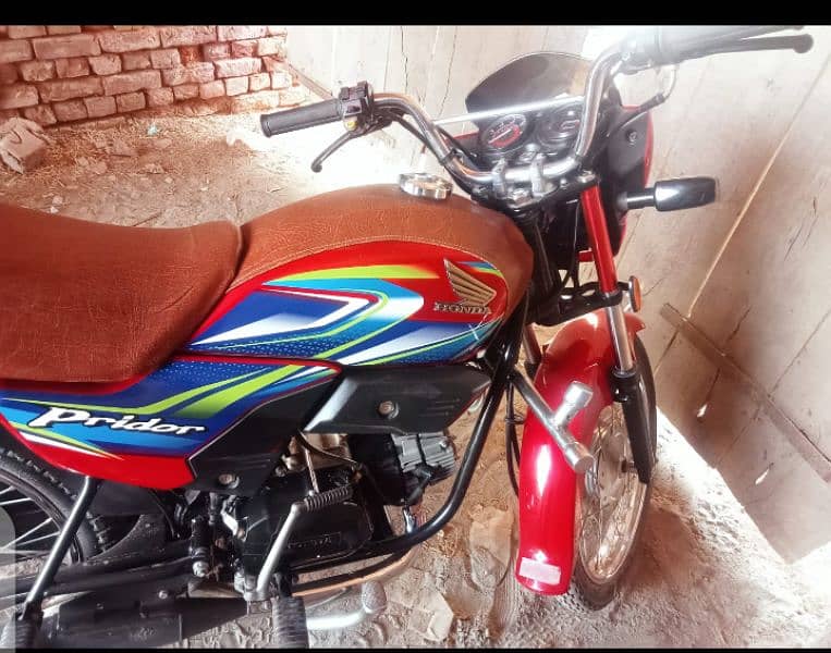 Honda 100 prider 1