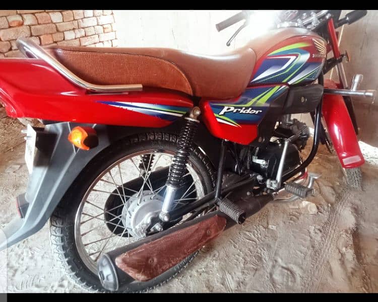 Honda 100 prider 2