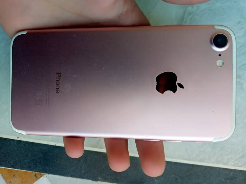 iPhone 7 pta approved urgent sale 2