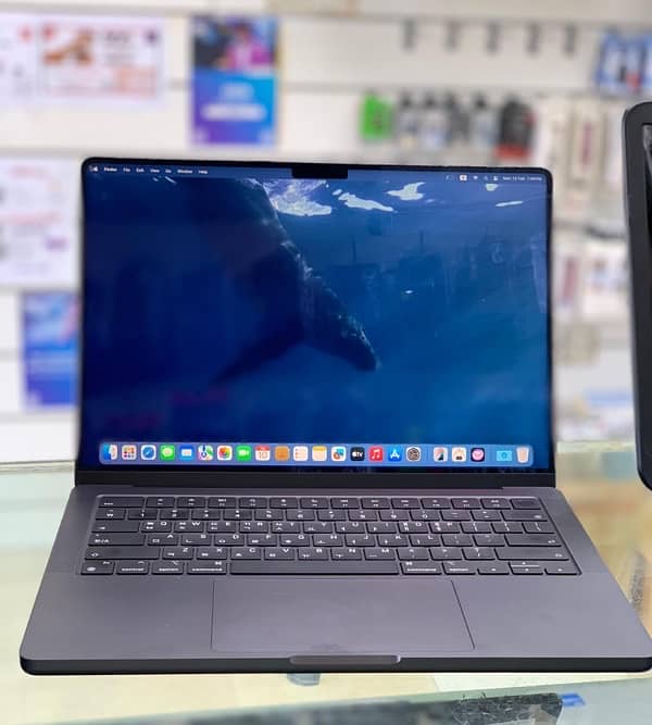 Macbook M3 Pro 14 inches 100% Battery Health Just 8 Cycles 0