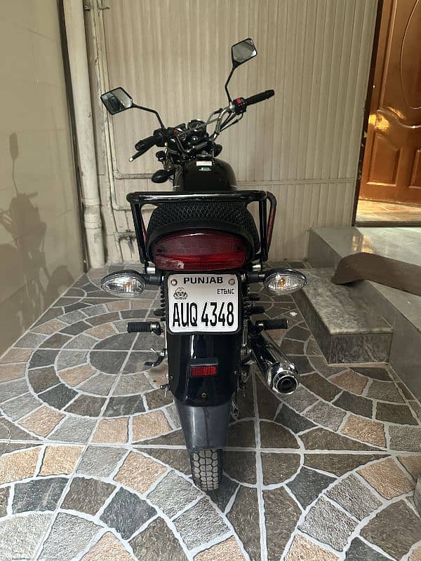 Suzuki 150 gs 3