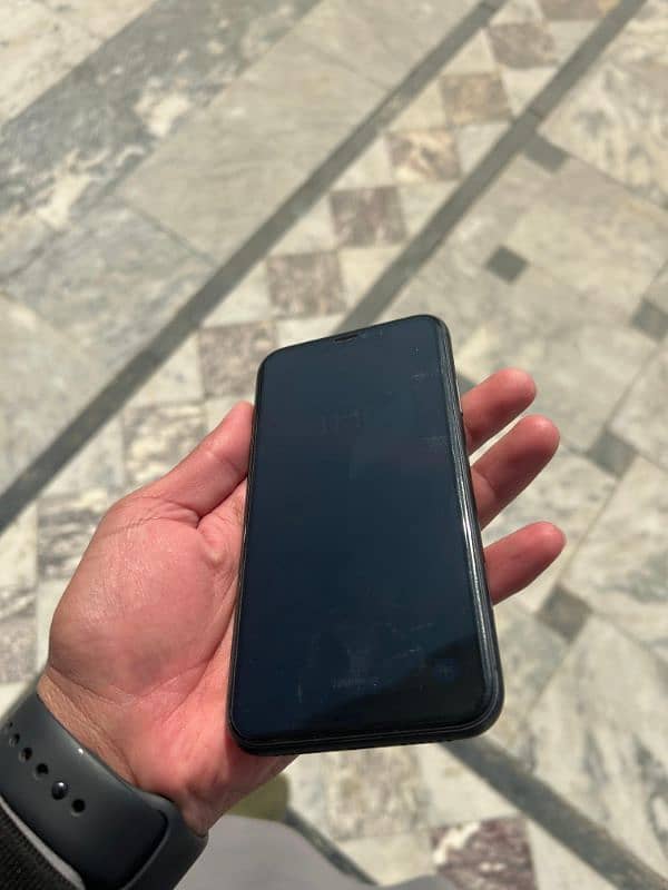 iphone 11 jv urgent sale 1