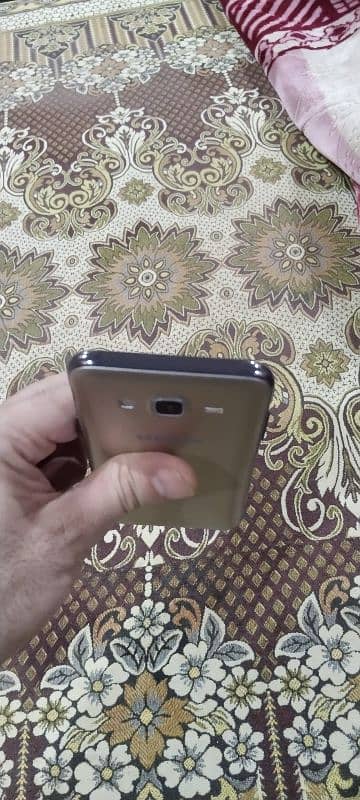 Samsung j5 4G very good condition 2