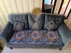 5 SEATER SOFA FOR SALE URGENT