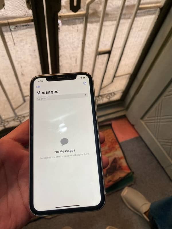 Iphone xr non pta factory unlock 128gb condition 10/9.5 waterpack 5