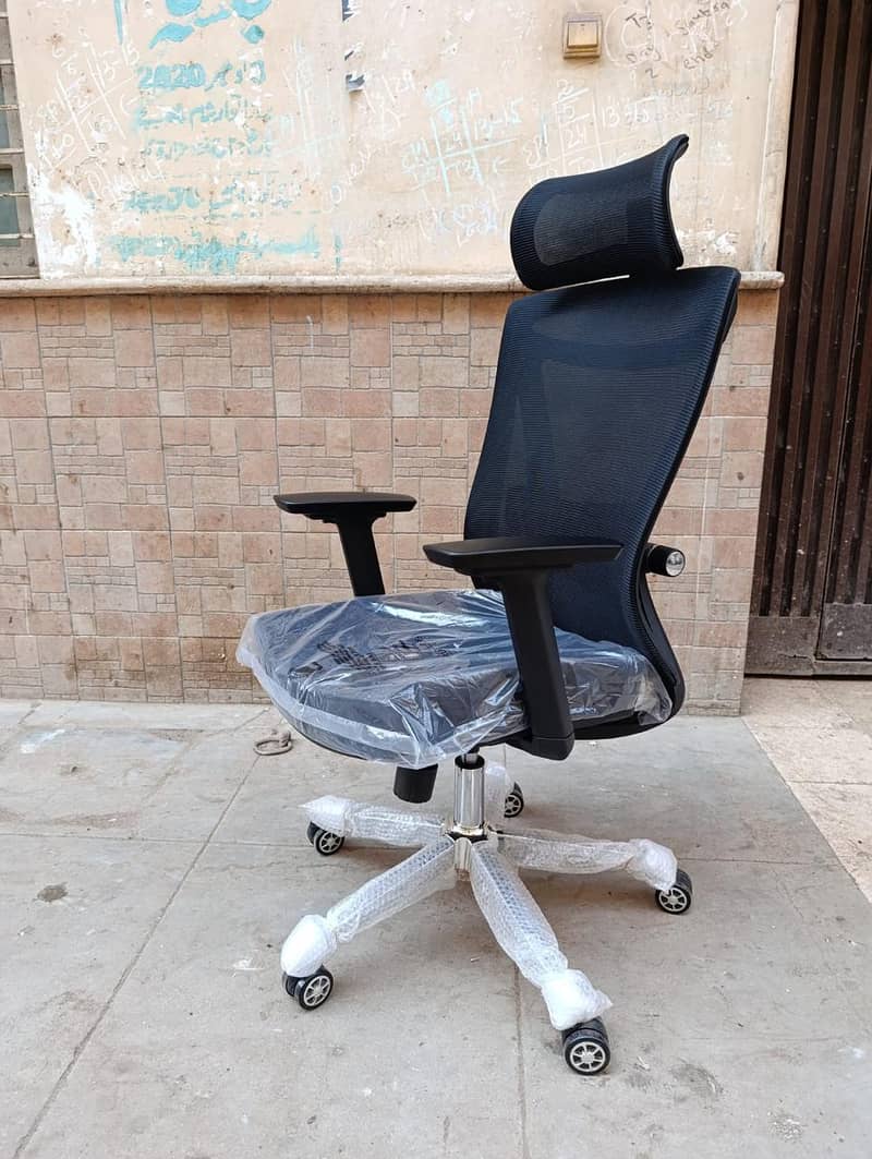 Executive Chairs in Karachi   Executive Chairs Price in Karachi 17