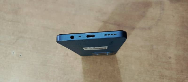 REALME C63 6/128GB LUSH CONDITION 3