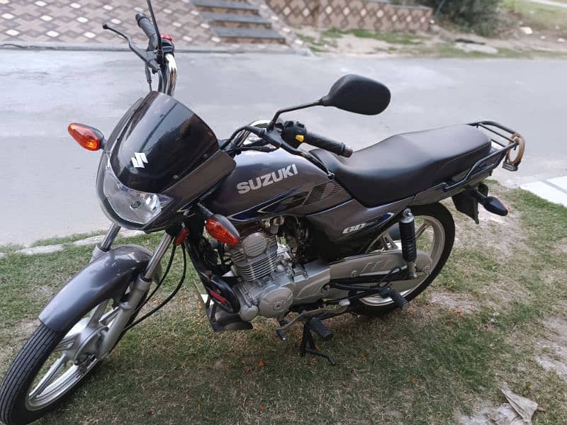 Suzuki GD 1105 1