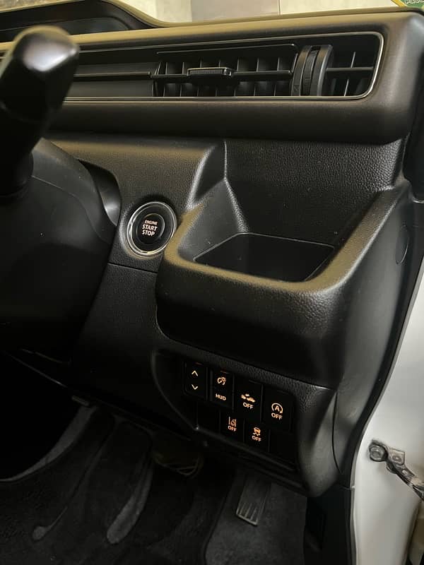 Suzuki Wagon R Hybrid 2018 5