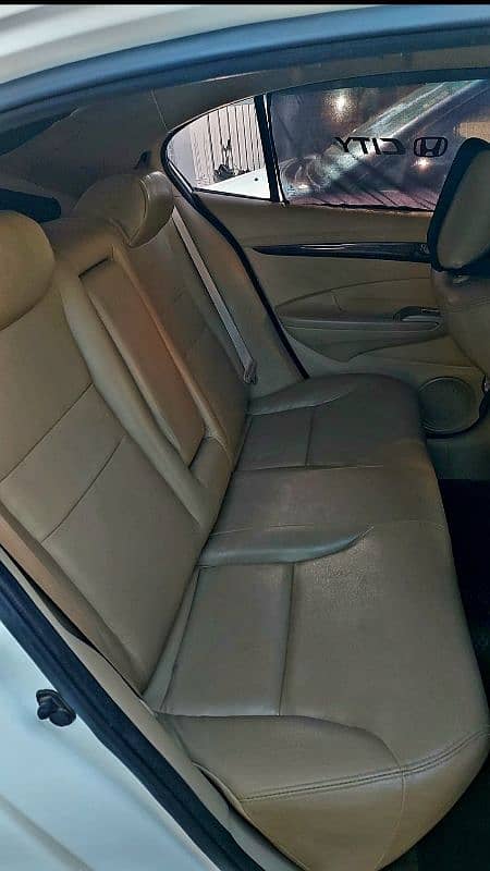 URGENT SALE in 33.8 lac - Honda City Aspire 1.5 Prosmatec 5