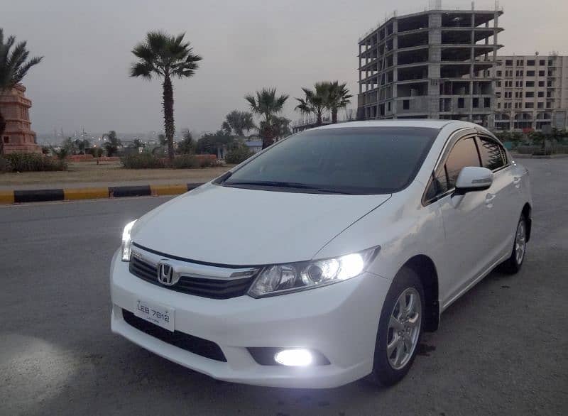 Honda Civic VTi 1.8 iVTEC 2015 13