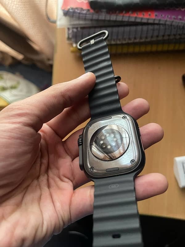 Apple Watch Ultra 2 | Black | Cellular 5