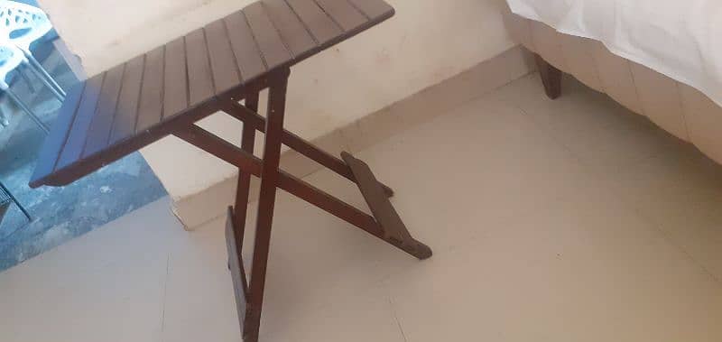 wooden folding table 2