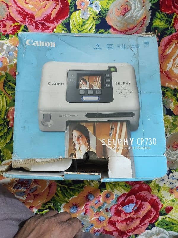 Canon Selphy CP730 Compact Photo Printer 0