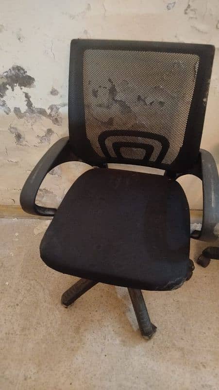 office chair,cluster,table for sale 3