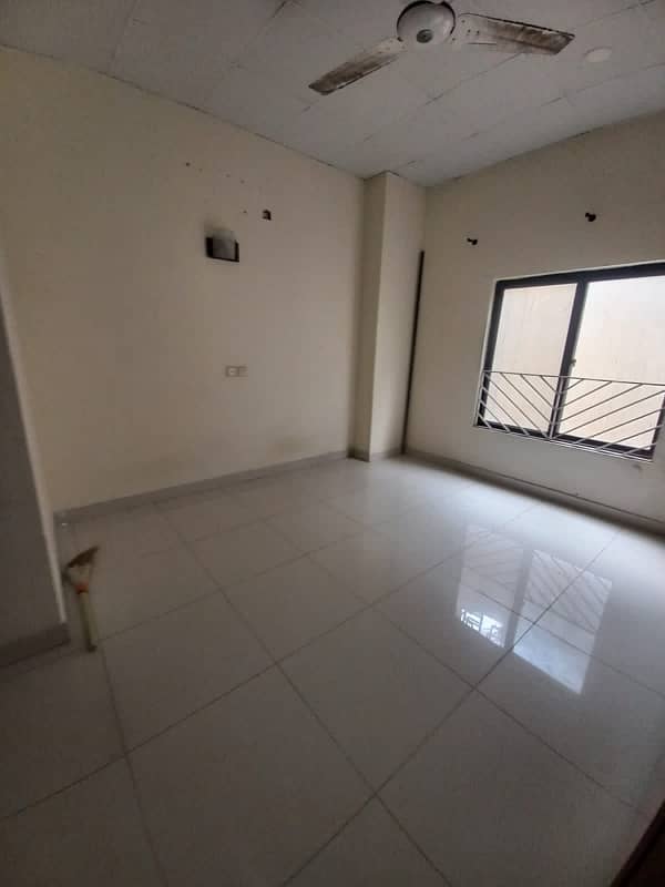 2 Bed Lignum Tower Al Gurair Giga Downtown Defence Residency Dha Phase 2 Islamabad 4