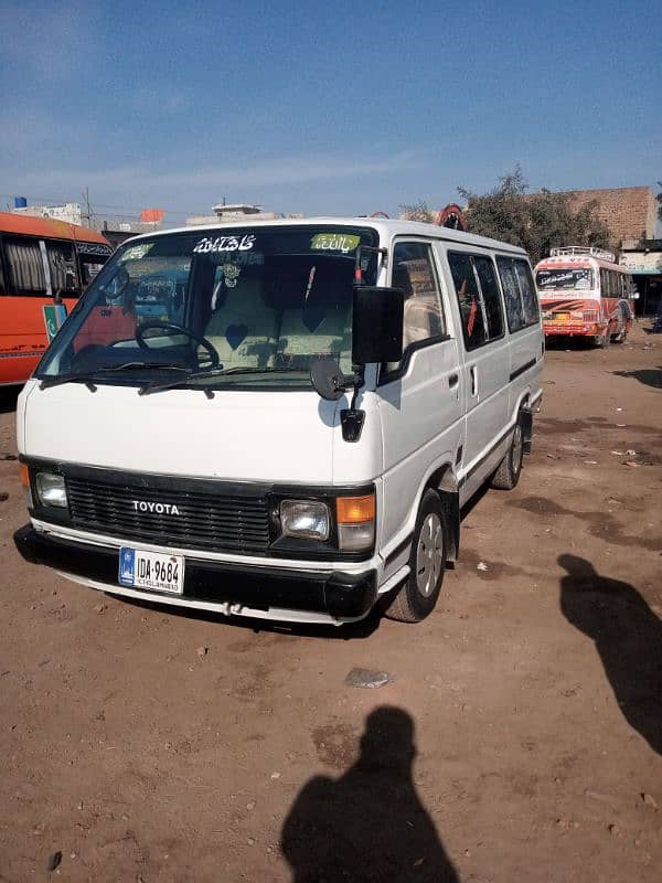 Toyota hiace 1985 model 8