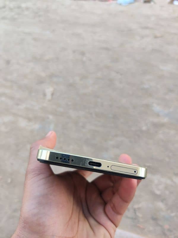 vivo y100 10/10 condition 2