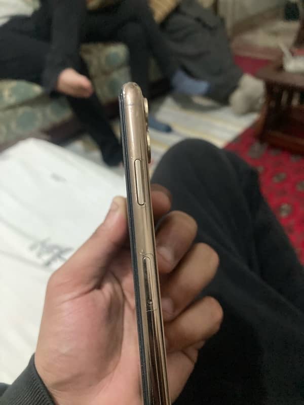 iPhone 11pro 64Gb Jv for sale 5