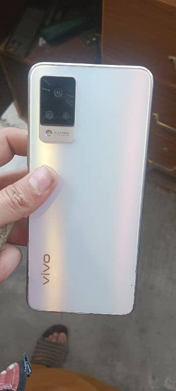 Vivo V21 8/128 Box And Mobile 1