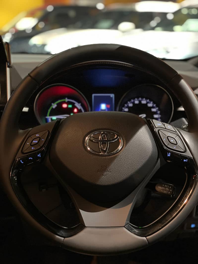 Toyota C-HR 2019 HYBRID 4