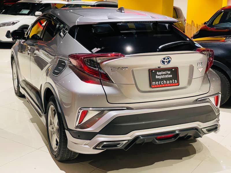 Toyota C-HR 2019 HYBRID 11