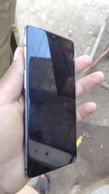 one plus 7T Available 10/9 Condition 0