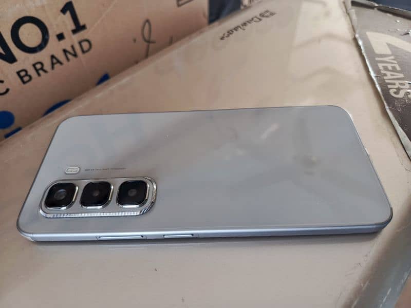 Infinix hot 50 pro 8gb 128 gb   1st read add 1