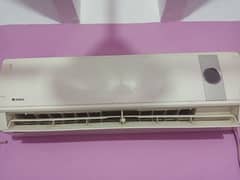 Gree 1 Ton Non-Inverter Ac