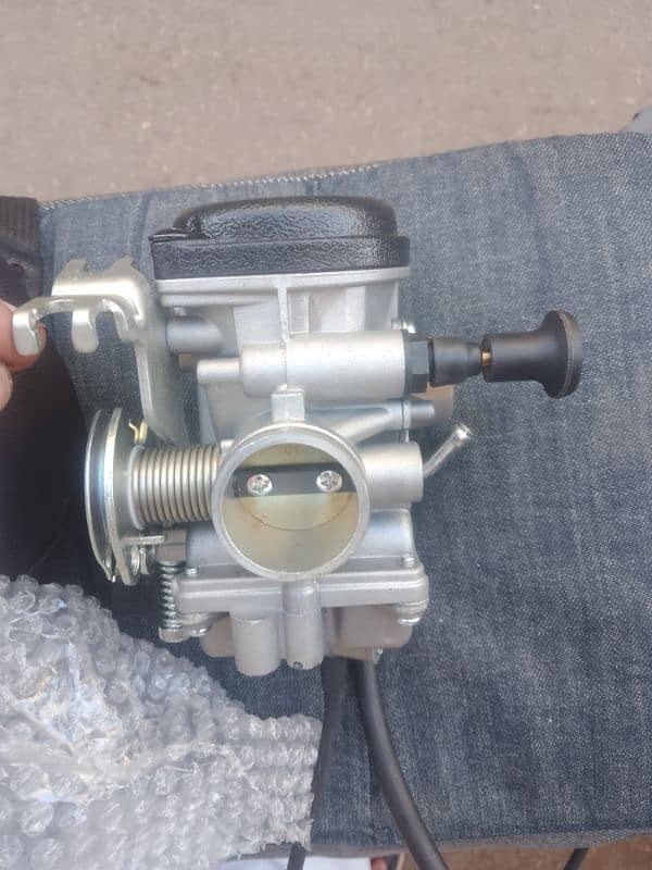 YBR carburetor brand new 1