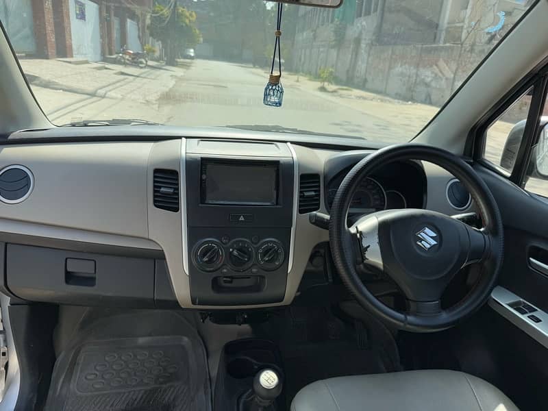 Suzuki Wagon R 2018 6