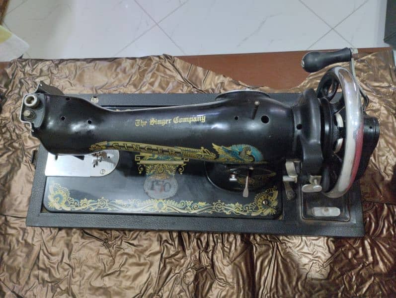 Original Singer manual sewing machine 1