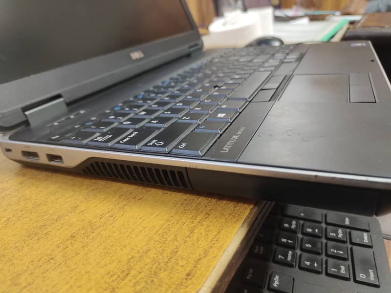 Dell laptop Latitude E6540 1