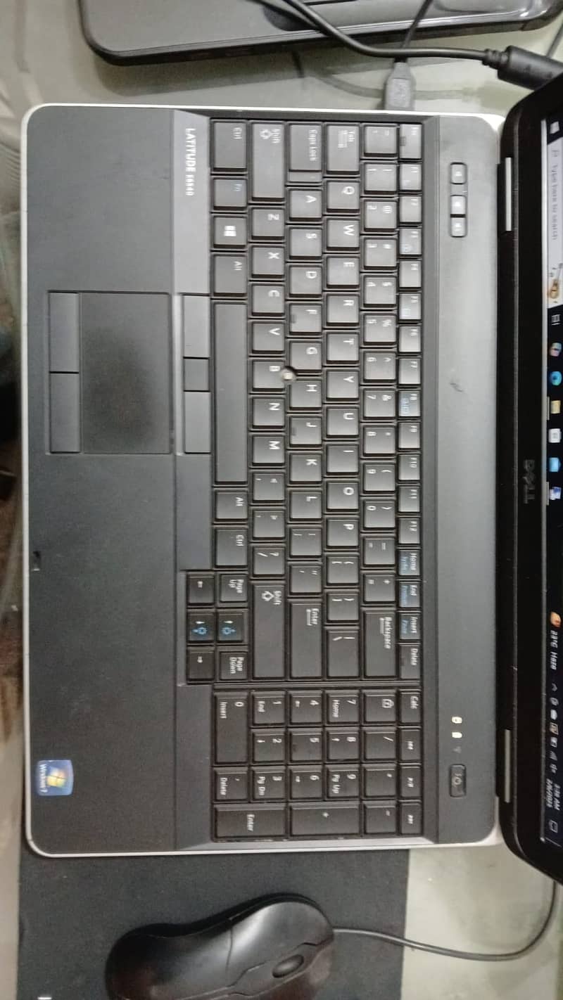 Dell laptop Latitude E6540 7