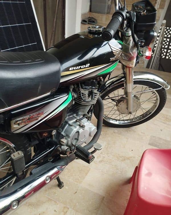 CG Honda 125 CC | All genuine and clean 4