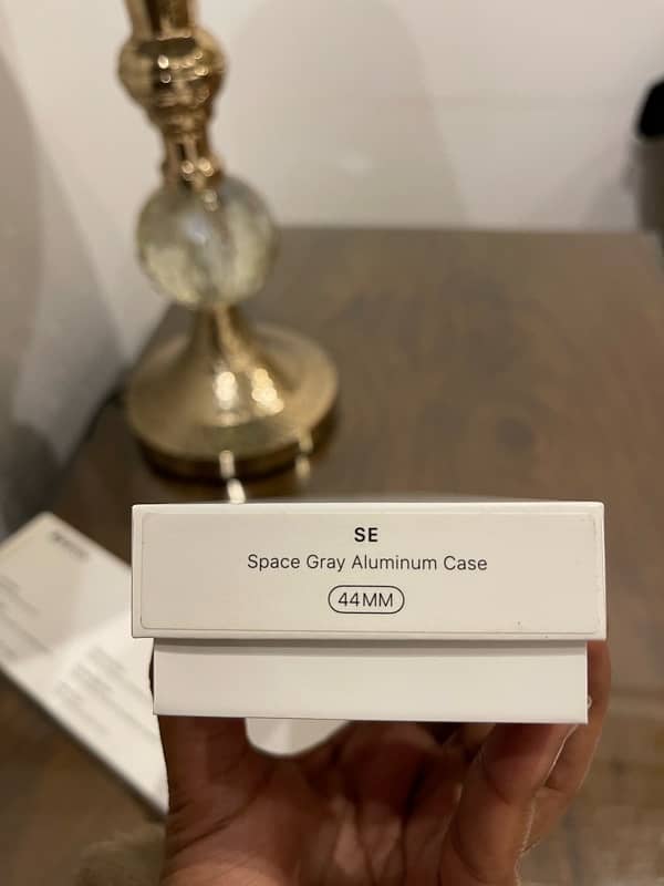 Apple watch Series 7 SE for sale with box and extra bands 6