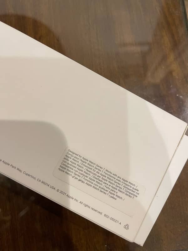 Apple watch Series 7 SE for sale with box and extra bands 7