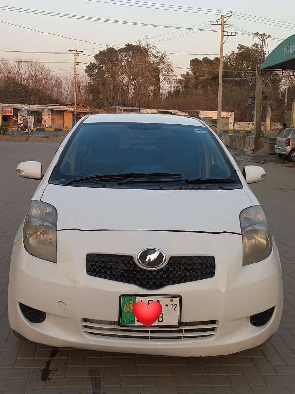 Toyota Vitz 3