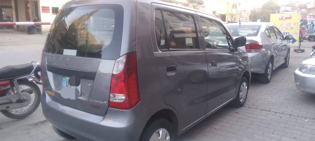 Suzuki Wagon R 2018 3