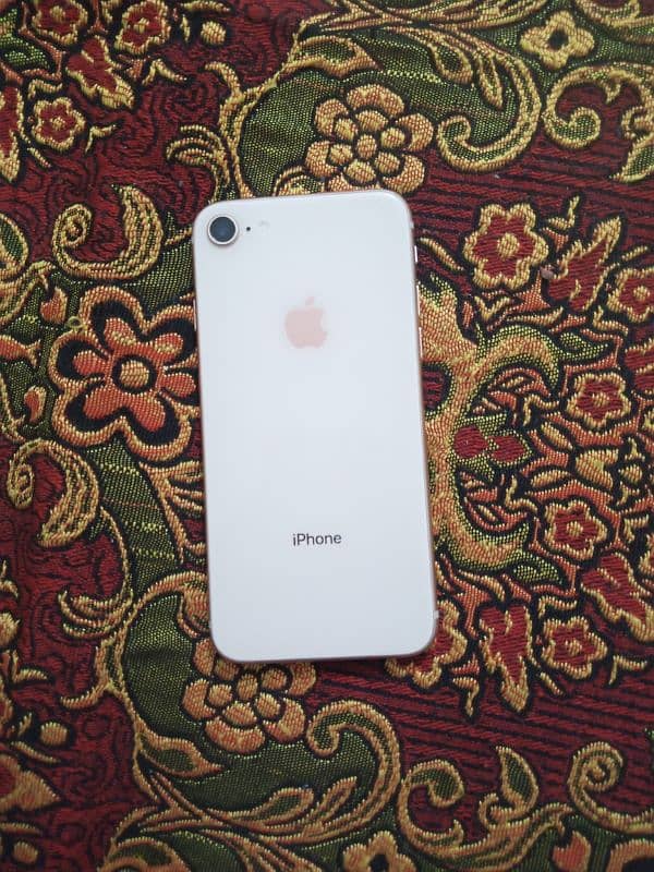 iPhone 8  10 by 10 non PTA my whatsaap 03091518914 4