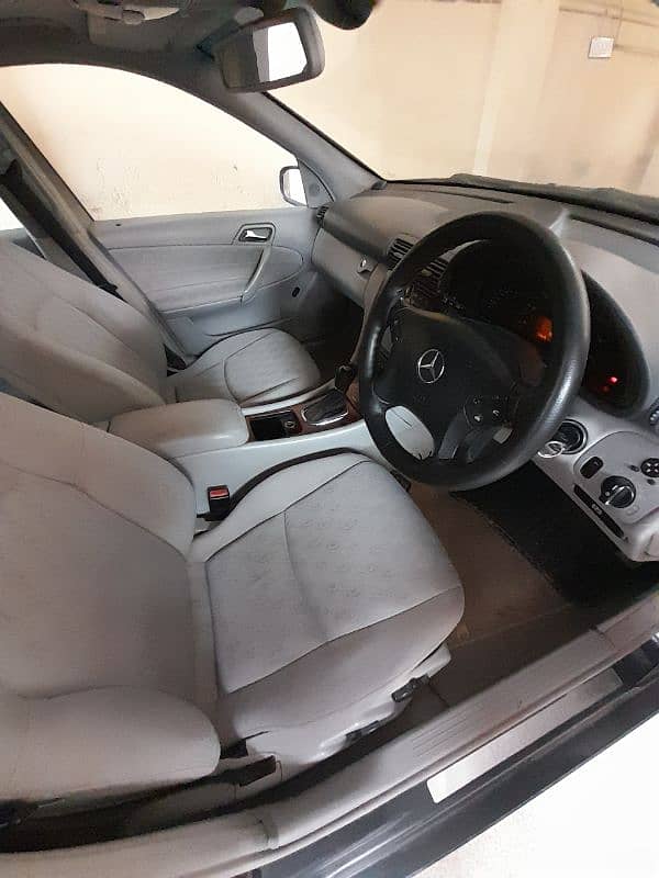 2004 Mercedes Benz C180 Classic 7