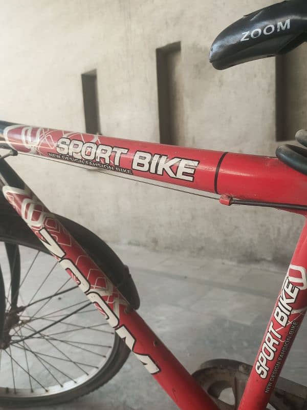 Zoom Sport Bike for Sale – Good Condition 2