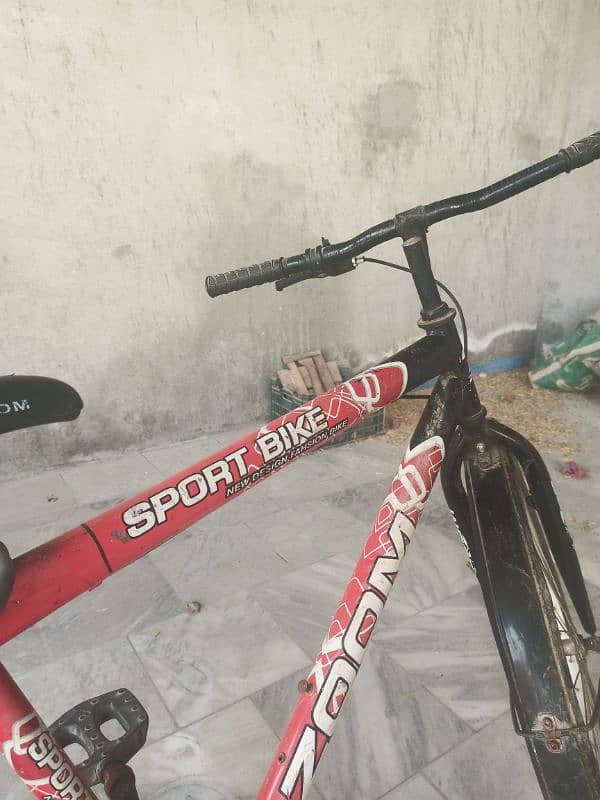 Zoom Sport Bike for Sale – Good Condition 4