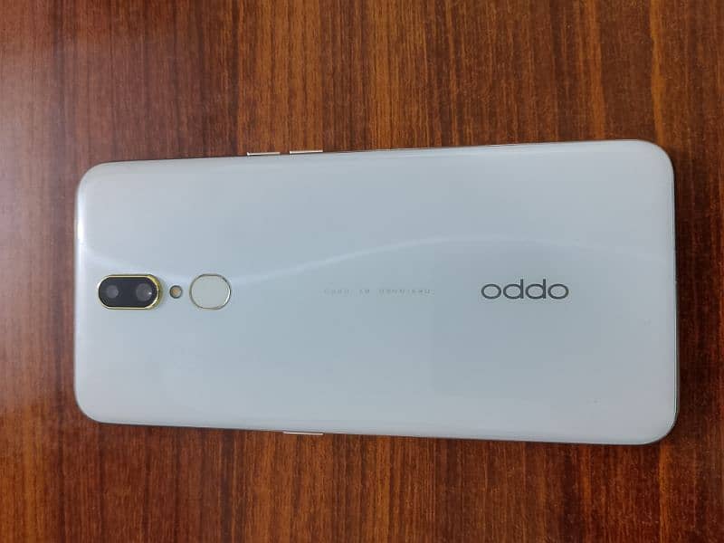 OPPO F11 1