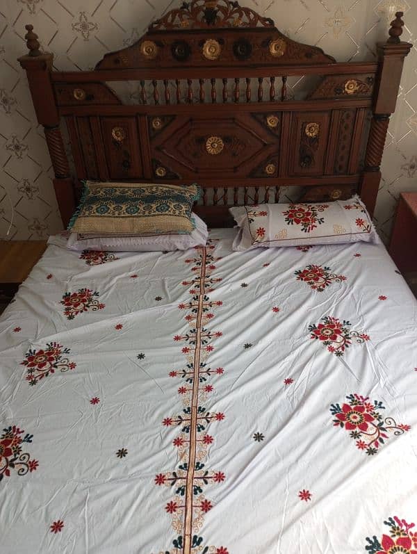 king size bed for sale 0