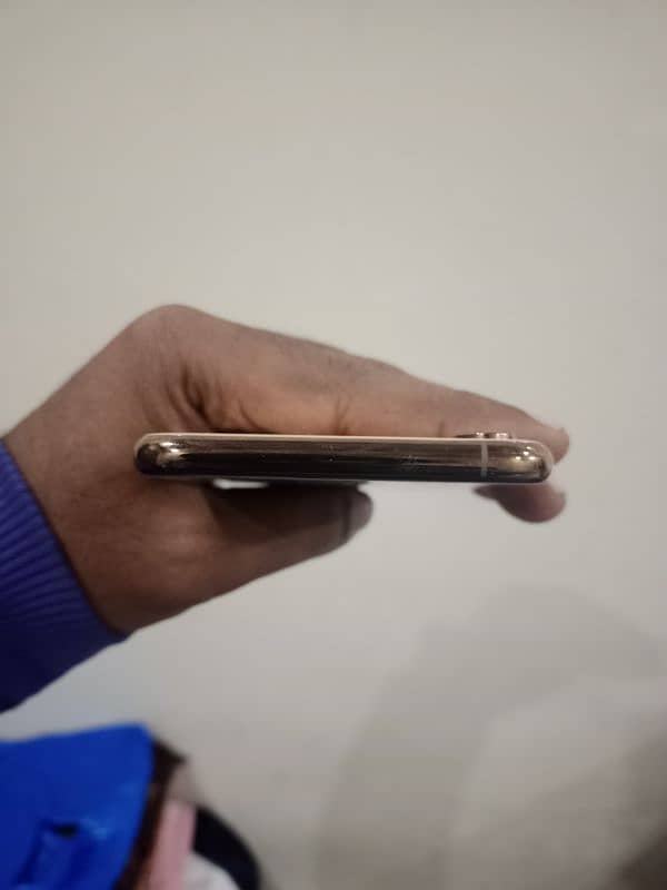 iPhone XS Max 256gb PTA approved Dual Sim water Resistant 6