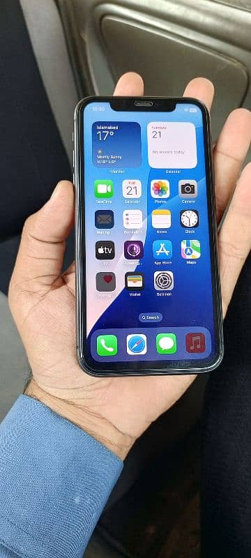 i phone 11 64GB Factory unlocked Non pta 1